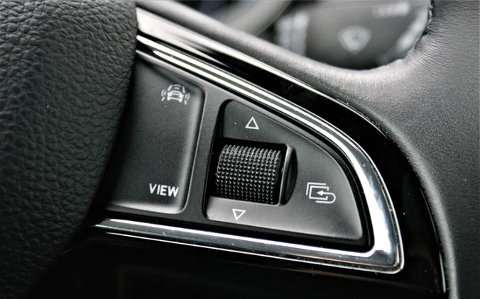 Skoda Superb cena 110900 przebieg: 80166, rok produkcji 2019 z Kielce małe 326